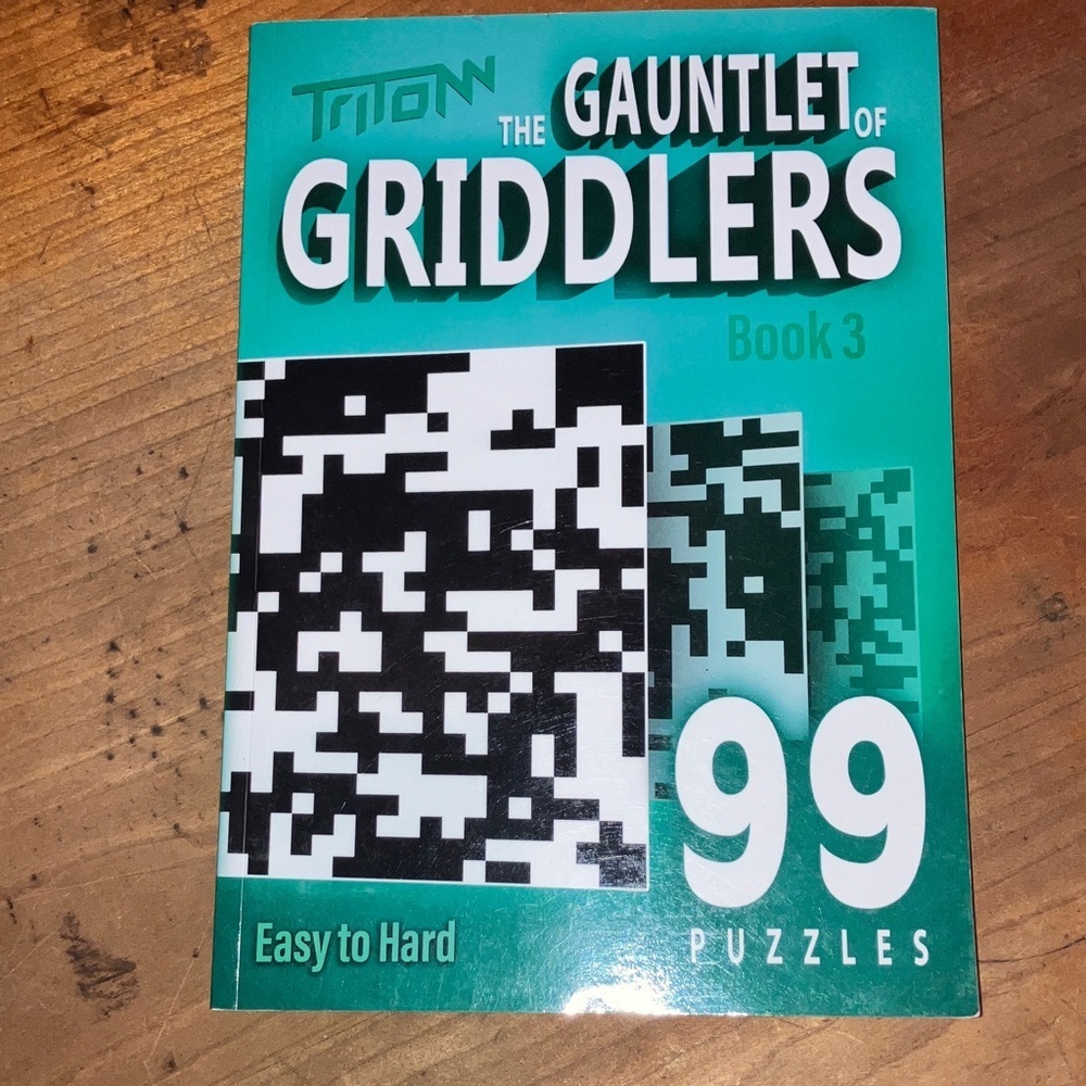 The gauntlet of griddlers Book 3 - easy to hard - softcover 99 Puzzle Book